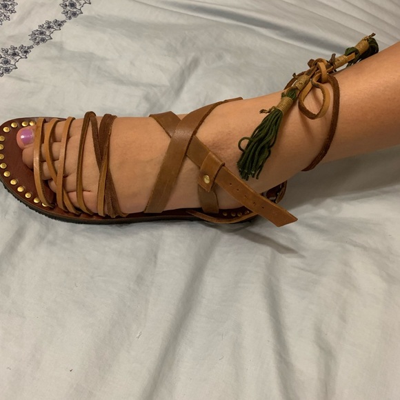 New sandals they are size 8 but they fit like a 7. - Picture 2 of 3
